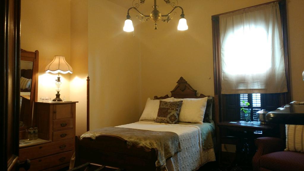 The Mitchell House Bed And Breakfast Circleville Exterior foto