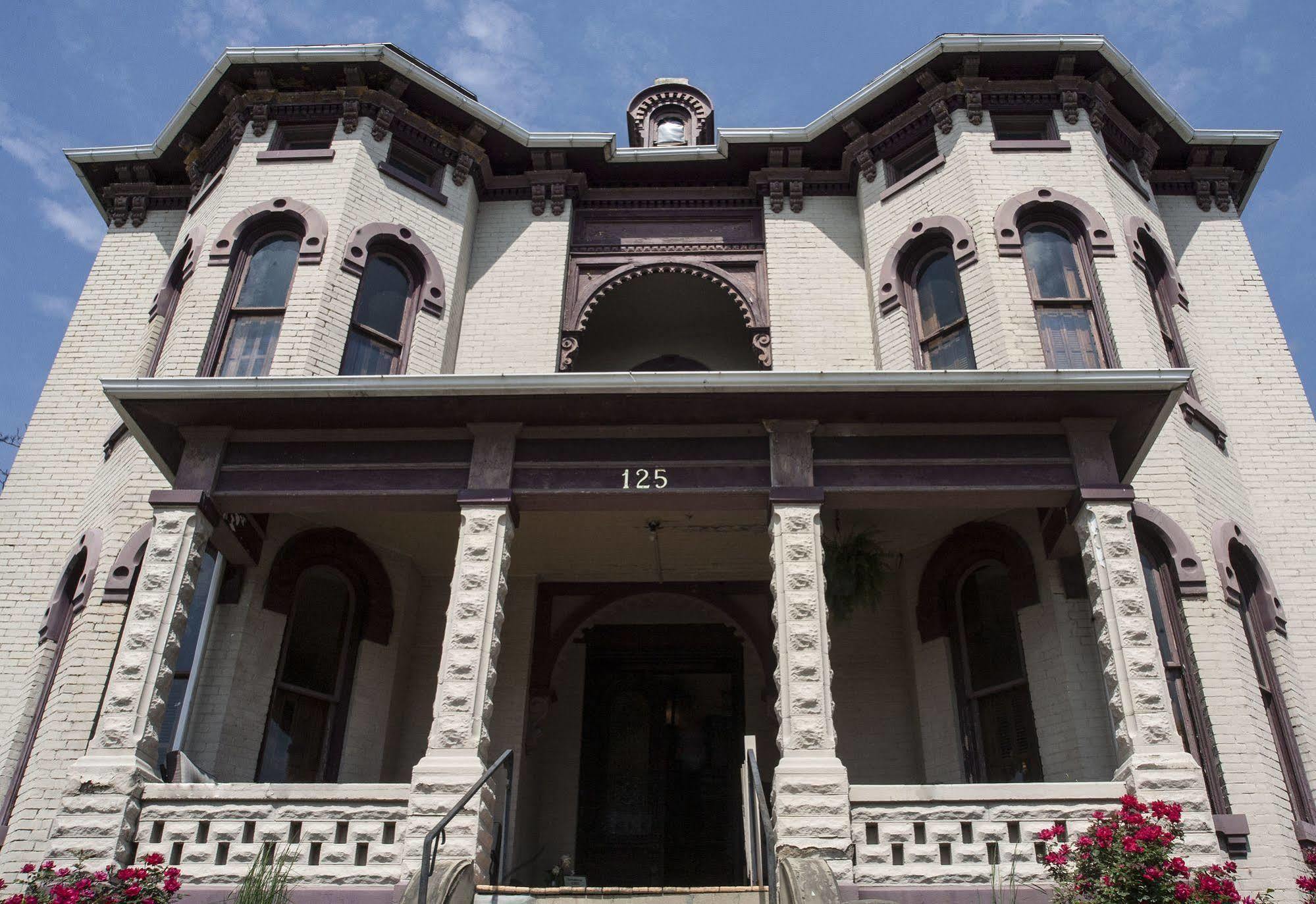 The Mitchell House Bed And Breakfast Circleville Exterior foto